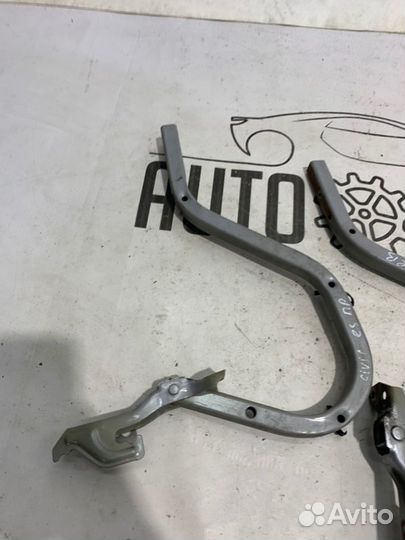 Петля багажника Honda Civic Es