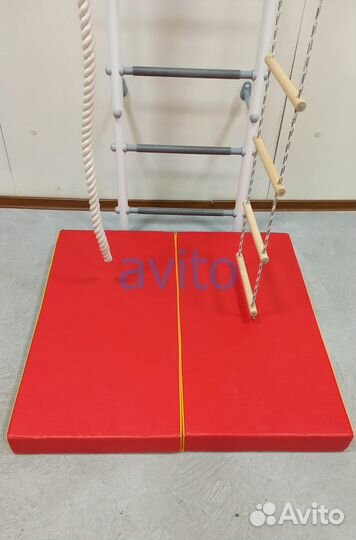 Мат спортивный складной для шведской лестницы