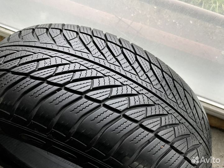 Goodyear UltraGrip 8 Performance 255/50 R19