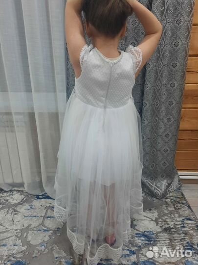 Нарядное платье для девочки 122 128