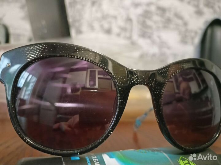 Солнцезащитные очки женские брендовые