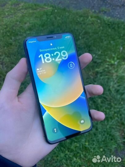 iPhone X, 64 ГБ