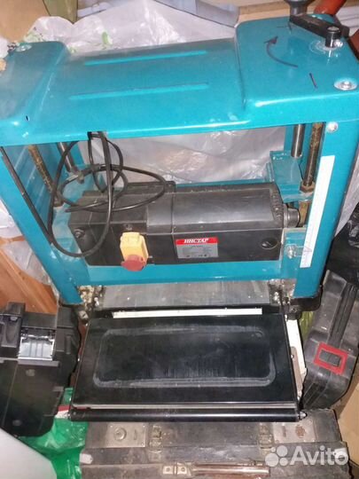 Станки деревообрабатывающие