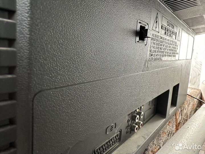 Телевизор и телеприставка