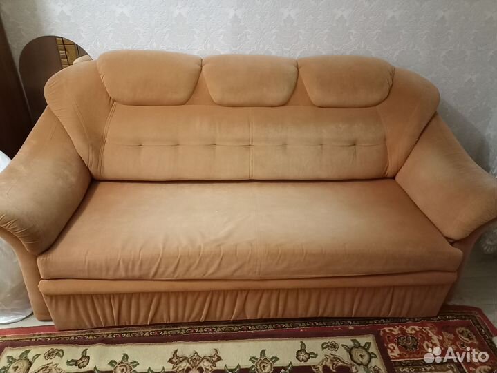 Диван