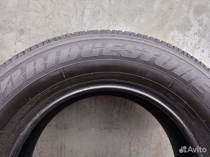 Bridgestone Dueler H/L 400 255/65 R17