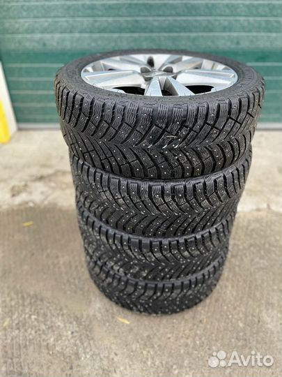 Michelin X-Ice North 4 205/50 R17