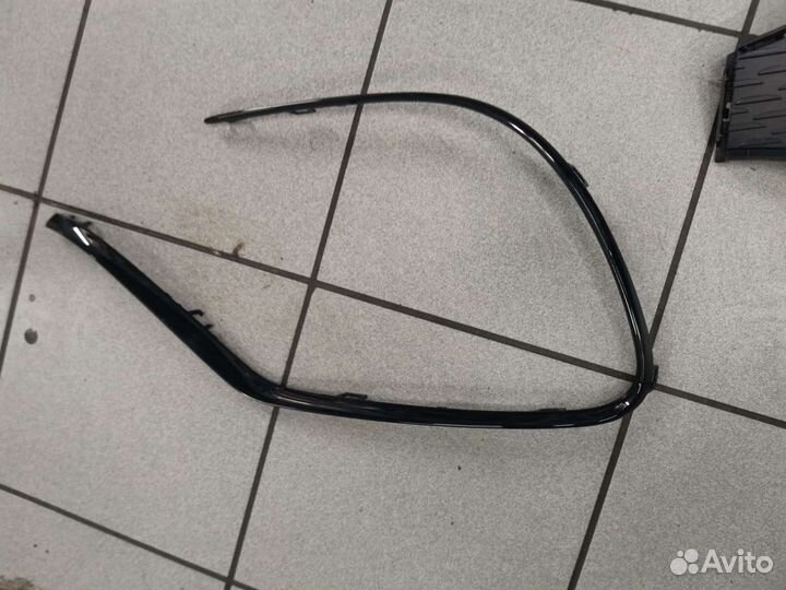 Mercedes Gls x167 6.3 amg решетка бампера накладка