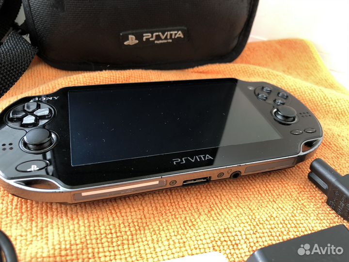 Sony PlayStation Vita PCH-1008(PS Vita FAT) Wi-FI