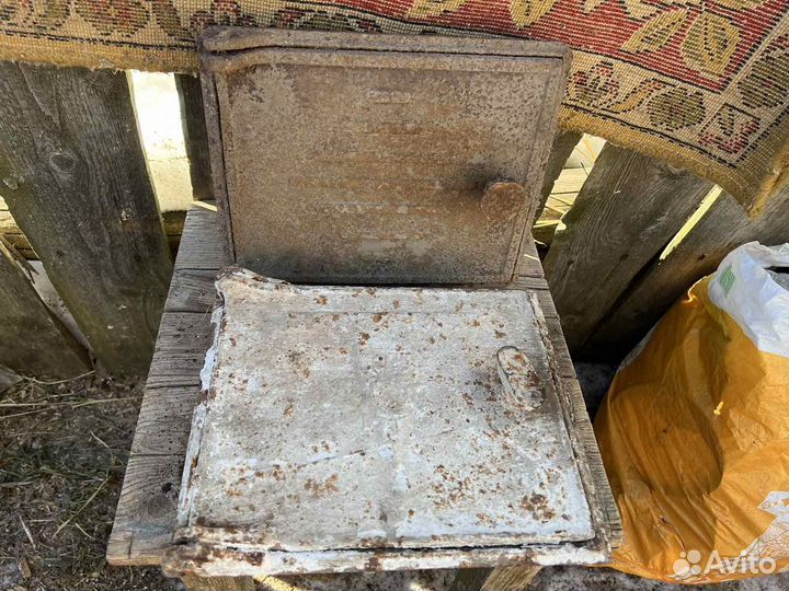 Дверцы и колосники для печки СССР, чугунные