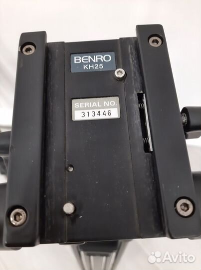 Видеокамера Canon XA 20