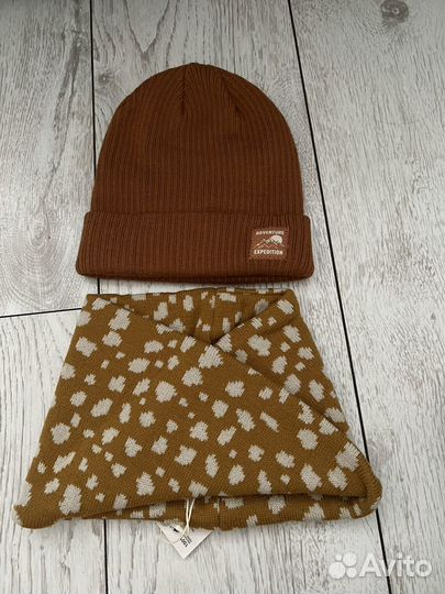 Шапка и шарф zara