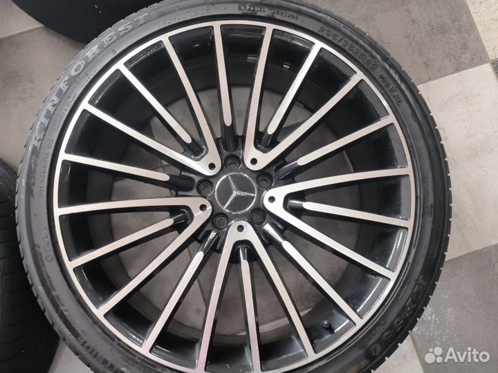 R22 Kinforest KF-550 295/35, PCD 5x112 DIA 66.6