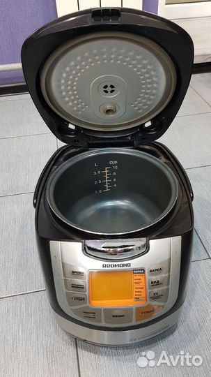 Мультиварка redmond rmc m70