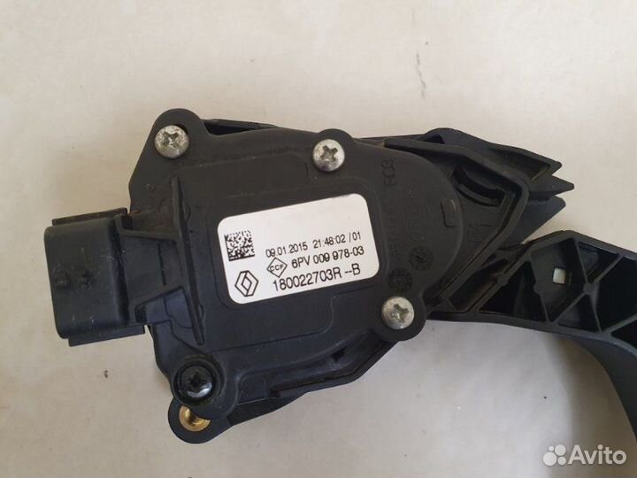 Педаль газа электронная Renault Logan L8 K7M812