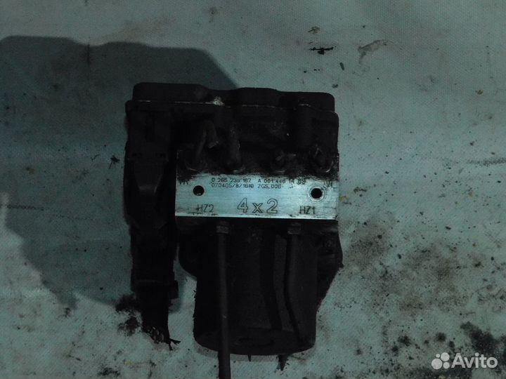 Блок ABS мерседес вито 639 A0014461489