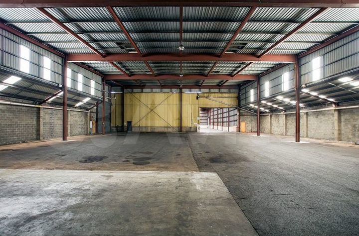 Продам складское помещение, 1800 м²