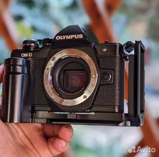 Olympus em10 mark ii с объективом и допами