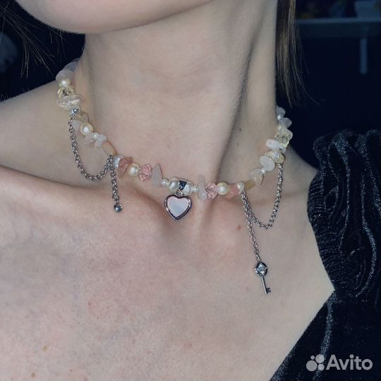 Украшение-чокер на шею