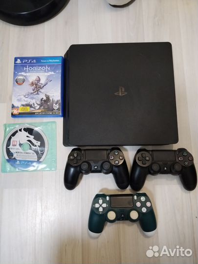 Ps4 slim 1tb + 70 игр + 3 джойстика