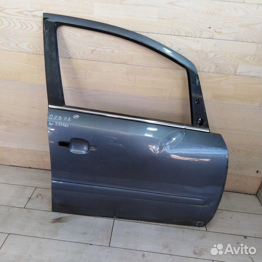 Дверь передняя правая Opel Zafira B
