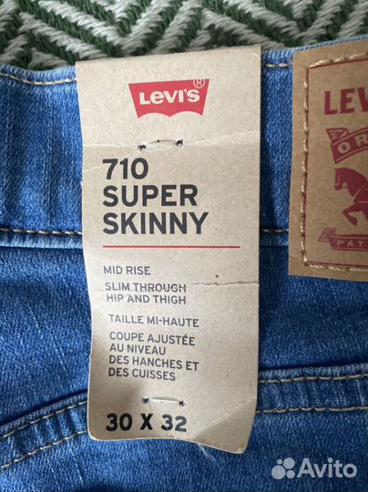 Джинсы женские levis новые