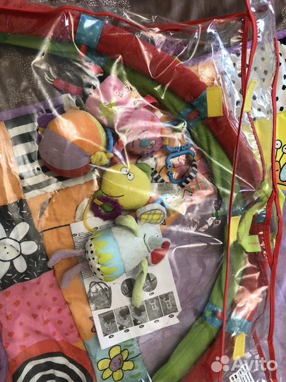 Развивающий коврик с зеркалом