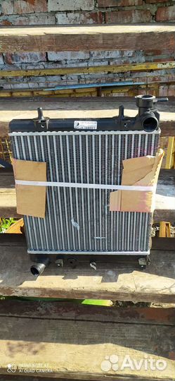 Радиатор на hyundai акцент 2