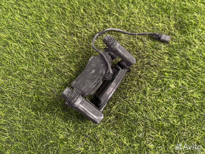 Суппорт тормозной задний Audi A4 B9 2.0 дизель