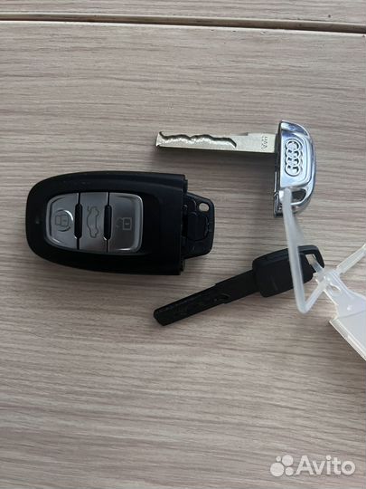 Ключ Audi a4 (новый)