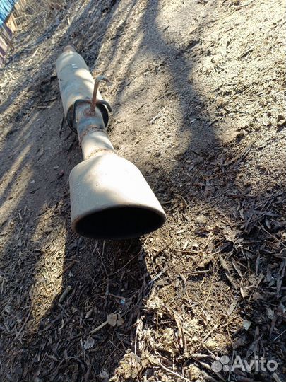 Басистый глушитель