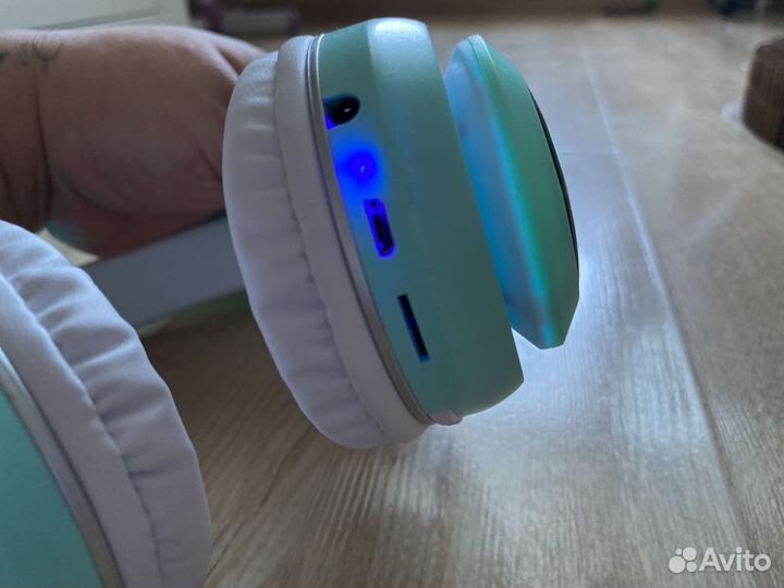 Беспроводные наушники с кошачьими ушками