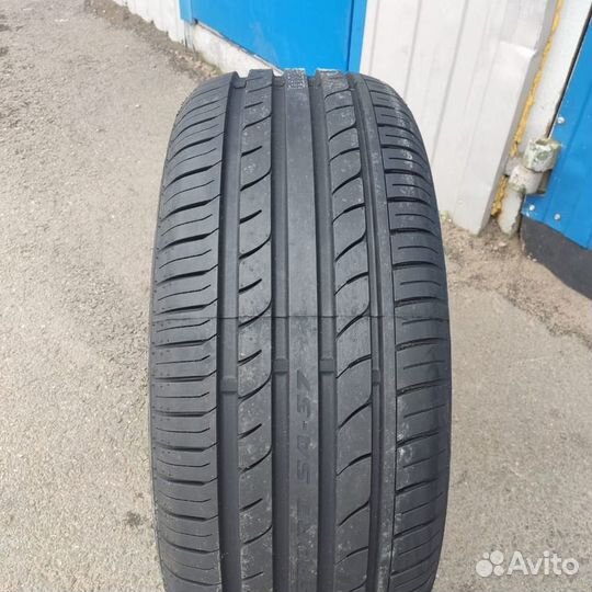 Westlake Zuper Eco Z-107 225/55 R17 101W