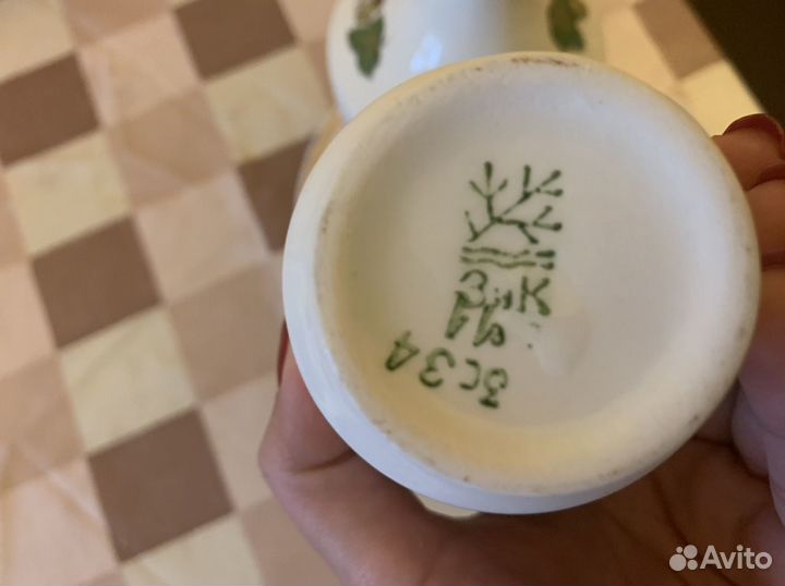 Кувшин и стаканы