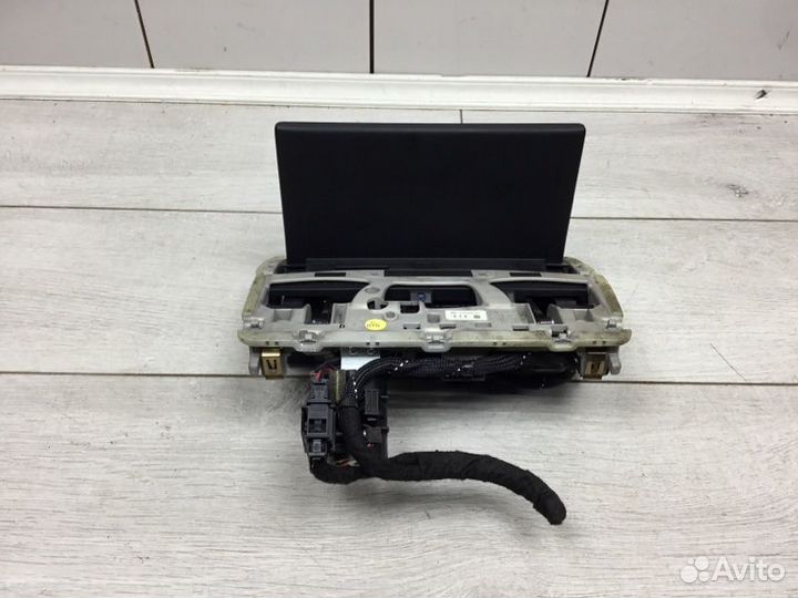 Дисплей компьютера Volkswagen Golf хэтчбек BGU