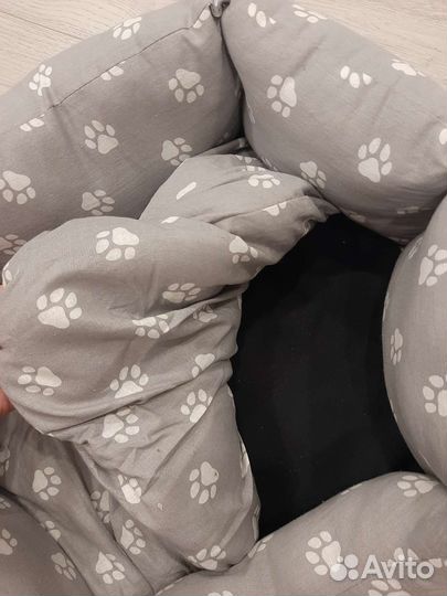 Лежанка для кошек и собак