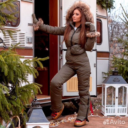 Комбинезон женский