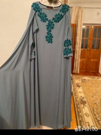 Вечернее платье