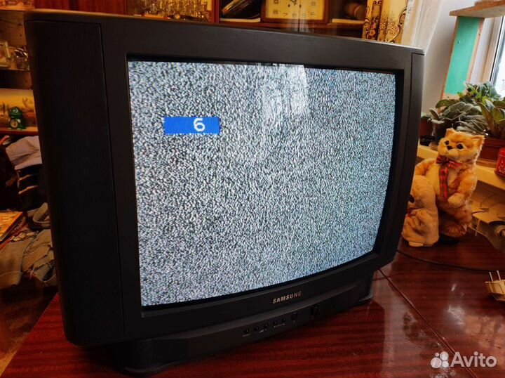 Телевизор samsung