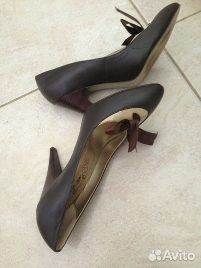 Новые коричневые туфли раз. 37