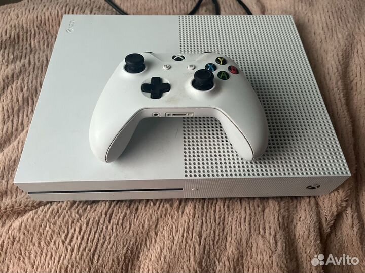 Xbox One s 1tb с дисководом