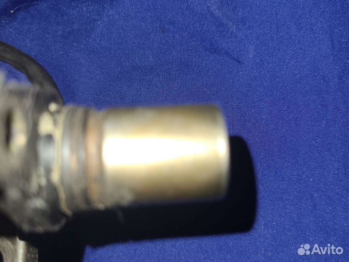 Датчик положения коленвала Toyota ZZT231 2zzge