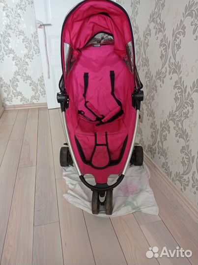 Прогулочная коляска quinny