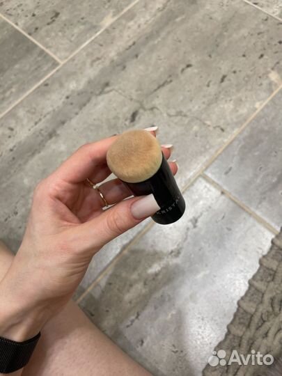 Кисть kristall minerals cosmetics кабуки малая