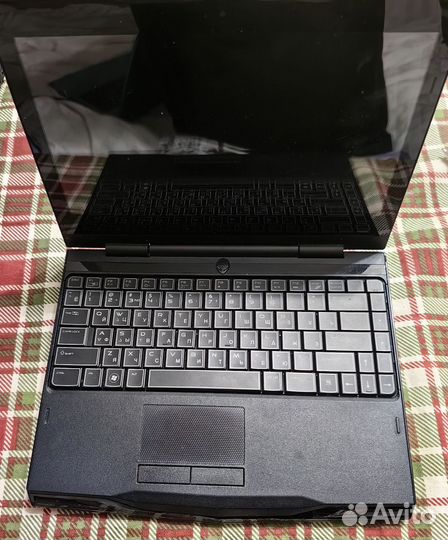 Ноутбук alienware m11x r1