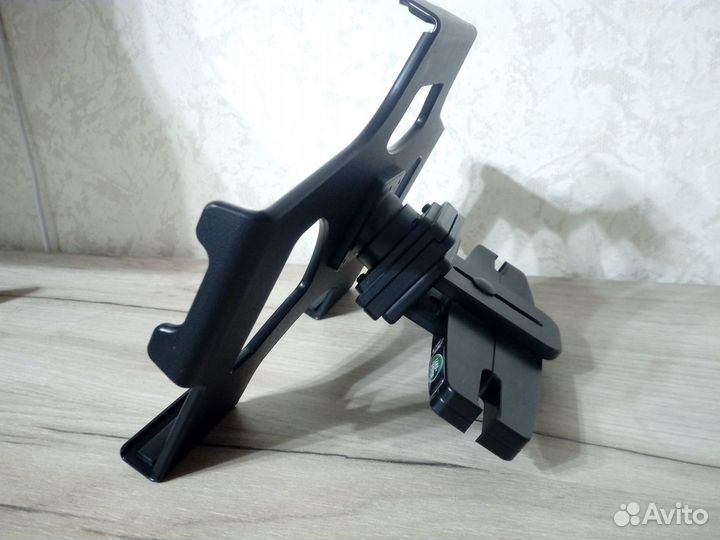 Крепление для планшета