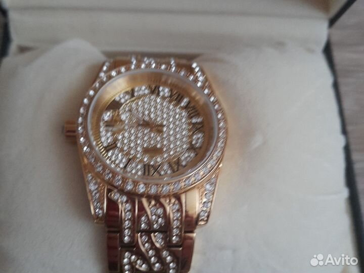 Часы женские