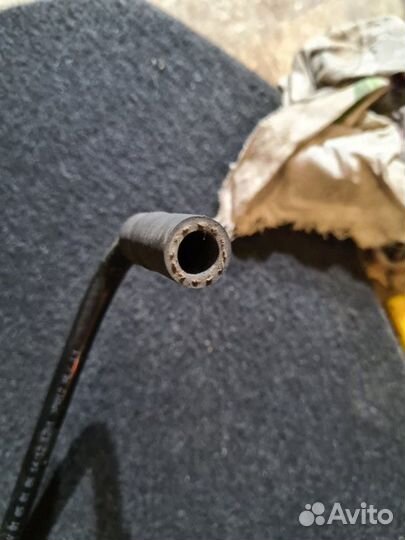 Трубка картерных газов Mercedes-Benz S-Klass седан