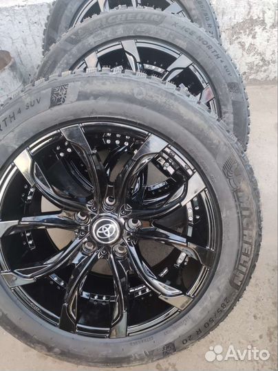 Зимние колёса тойоту 200 r 20 5x150 285/50/20 new