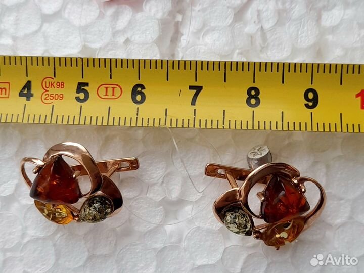 Кольцо с янтарем